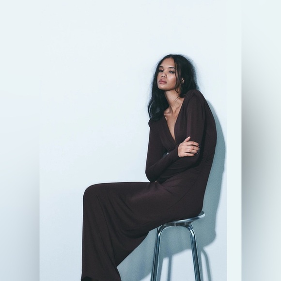 BNWT Zara Chocolate Long Dress with Shoulder Pads – Size M - Picture 3 of 16